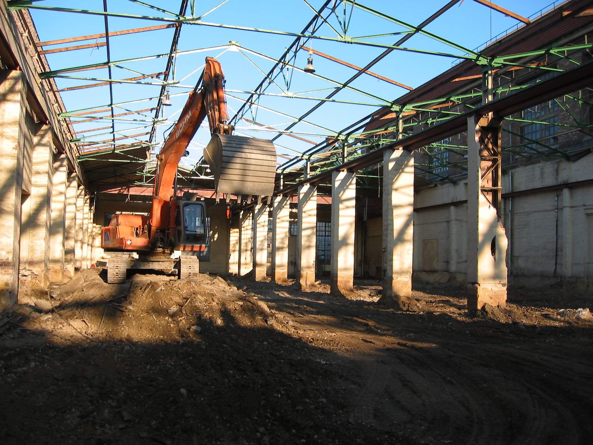 LIEGLER TAKEH ARCHITEKTEN Projekt AVR Umbau Halle Erdarbeiten