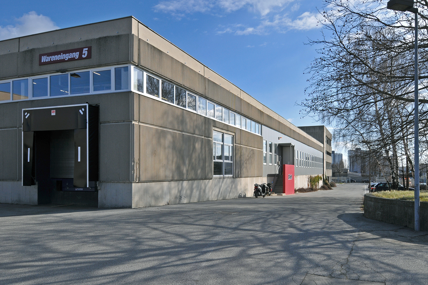 LIEGLER TAKEH ARCHITEKTEN Projekt Wiegelestraße DiTech Zentrallager