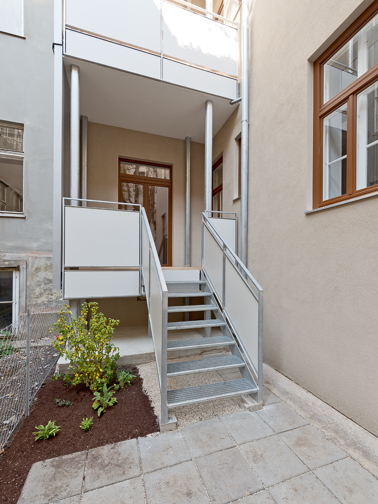 LIEGLER TAKEH ARCHITEKTEN Projekt Haizingergasse Loggia