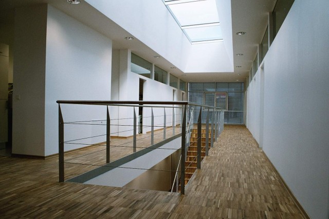 LIEGLER TAKEH ARCHITEKTEN Projekt Renault Trucks Treppe