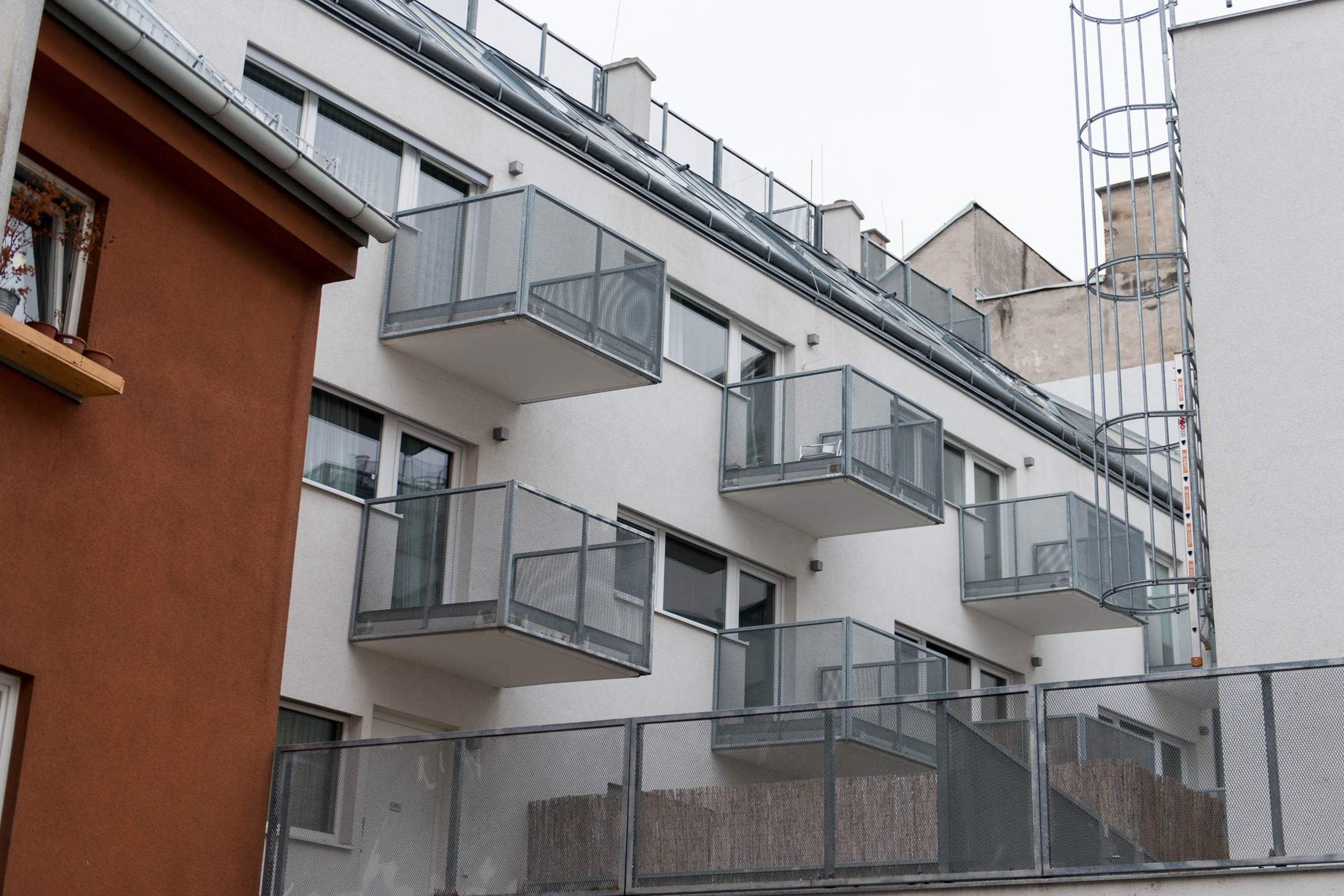 LIEGLER TAKEH ARCHITEKTEN Projekt Zirkusgasse Balkone